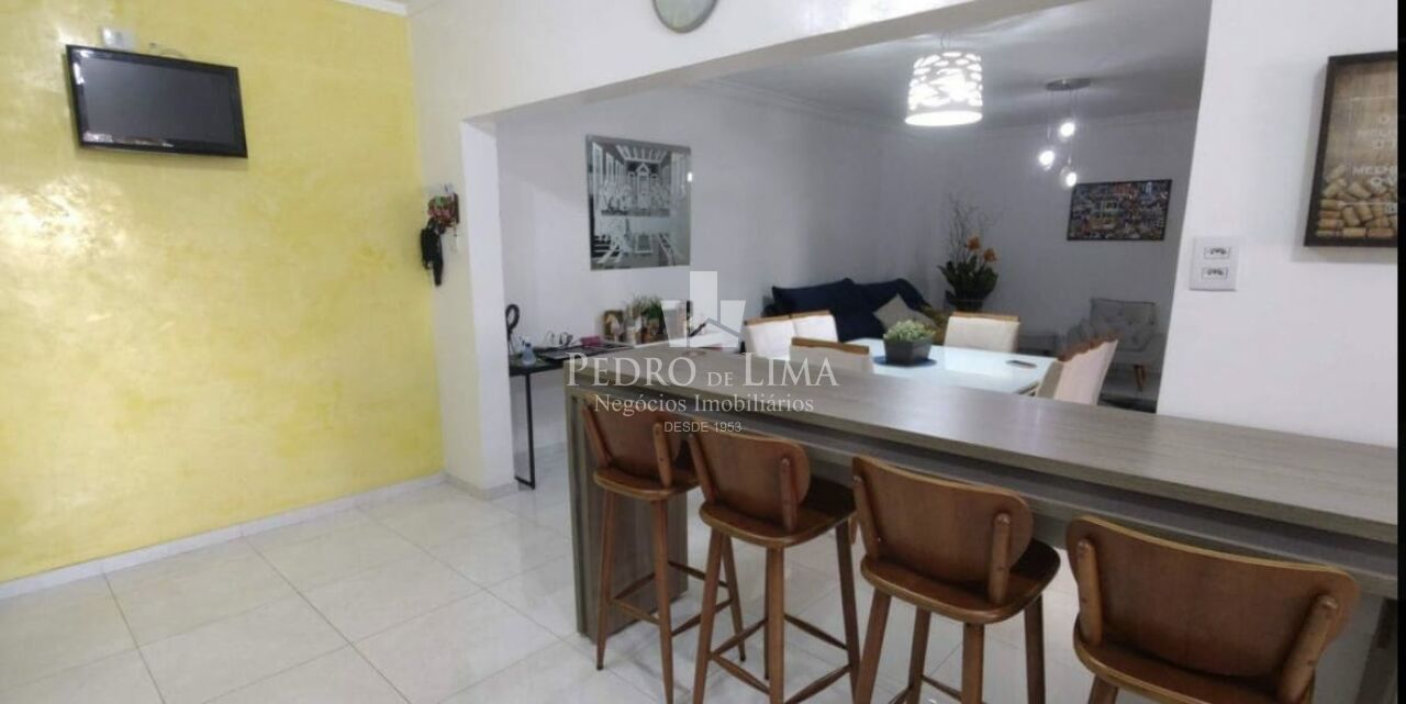 Sobrado frontal com 3 dormitórios sendo 1 suite na Cidade Lider