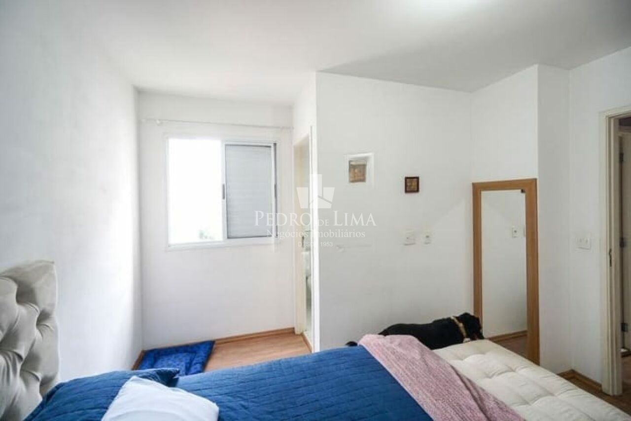 Apartamento  região  Penha  com 2 quartos, sendo 1 suite,  sala com sacada, uma vaga andar alto, 
