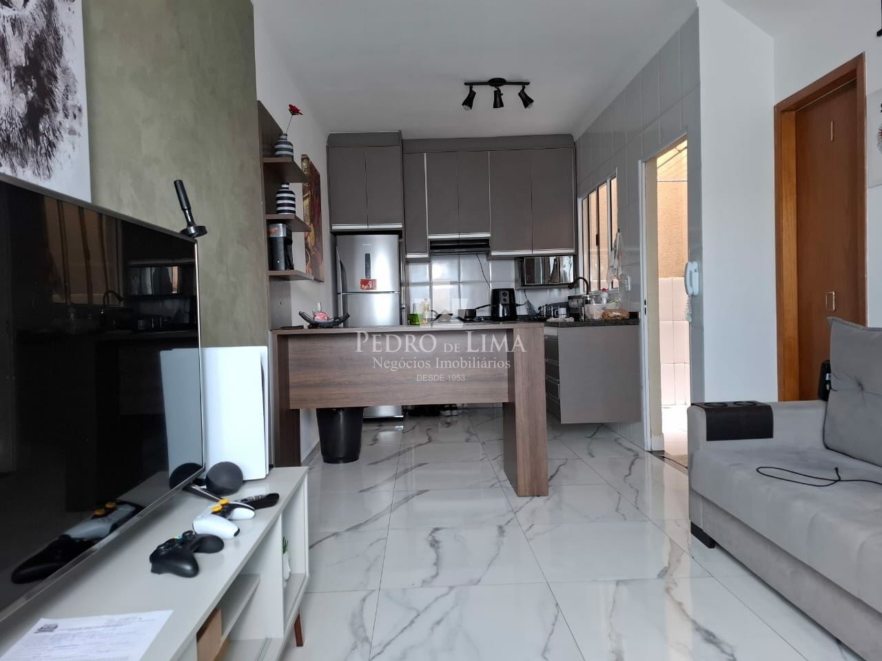 imagem do imovel Sobrado de Condomínio com dois quartos sendo um com sacada e uma vaga de garagem na Ponte Rasa  ref: PE42543