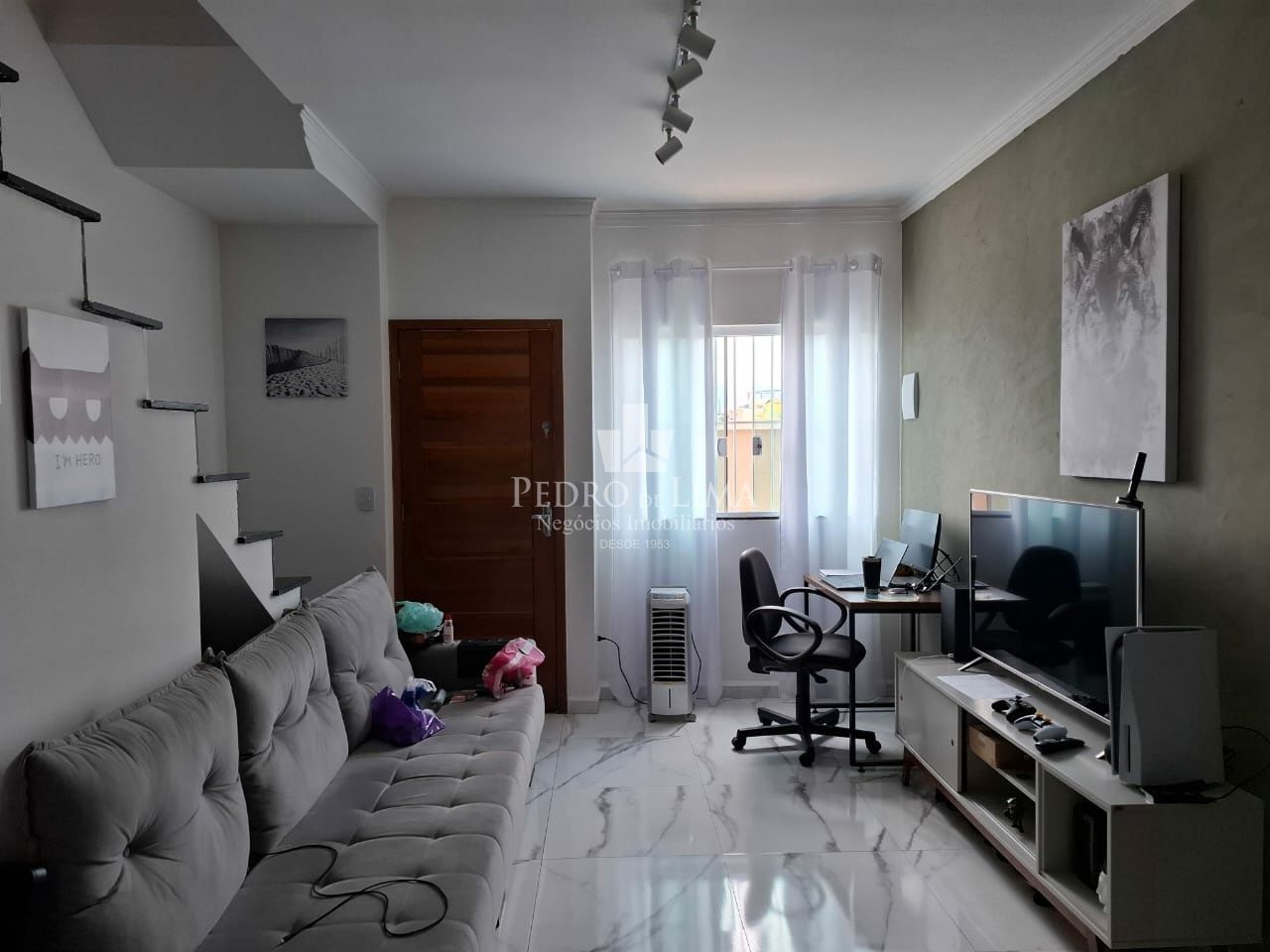 imagem do imovel Sobrado de Condomínio com dois quartos sendo um com sacada e uma vaga de garagem na Ponte Rasa  ref: PE42543