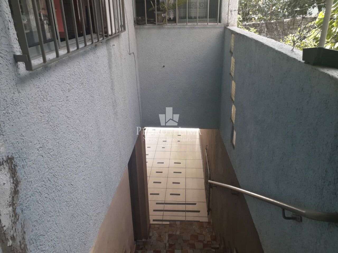 Casa  terrea  com  corredor lateral e quintal na Vila Curuça