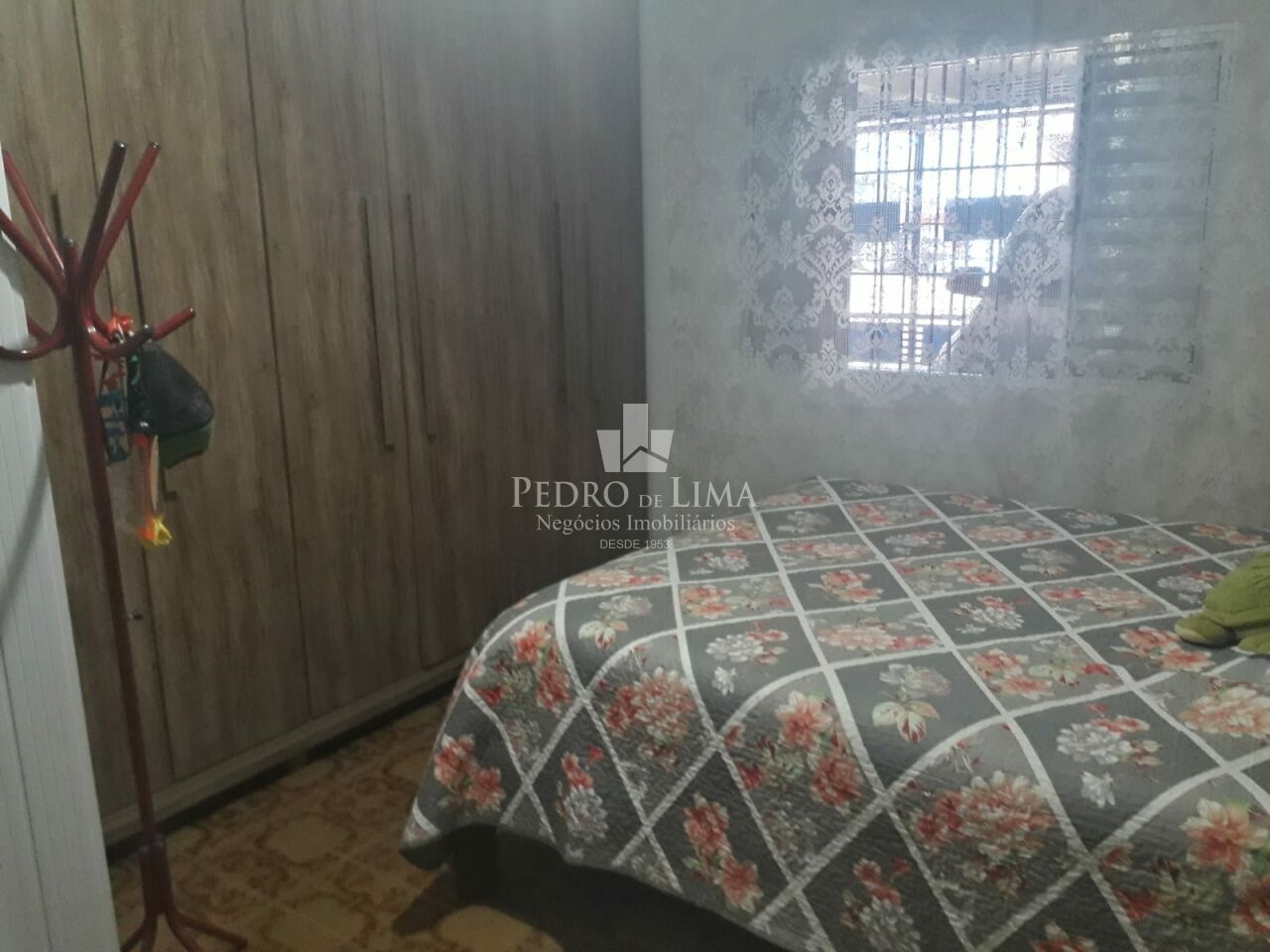 Casa  terrea  com  corredor lateral e quintal na Vila Curuça