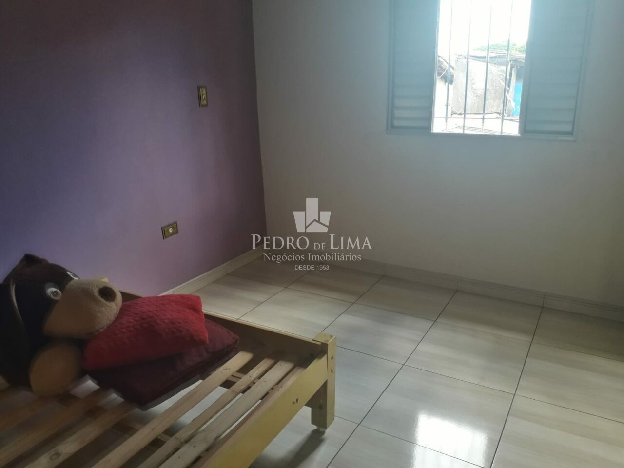 Casa  terrea  com  corredor lateral e quintal na Vila Curuça