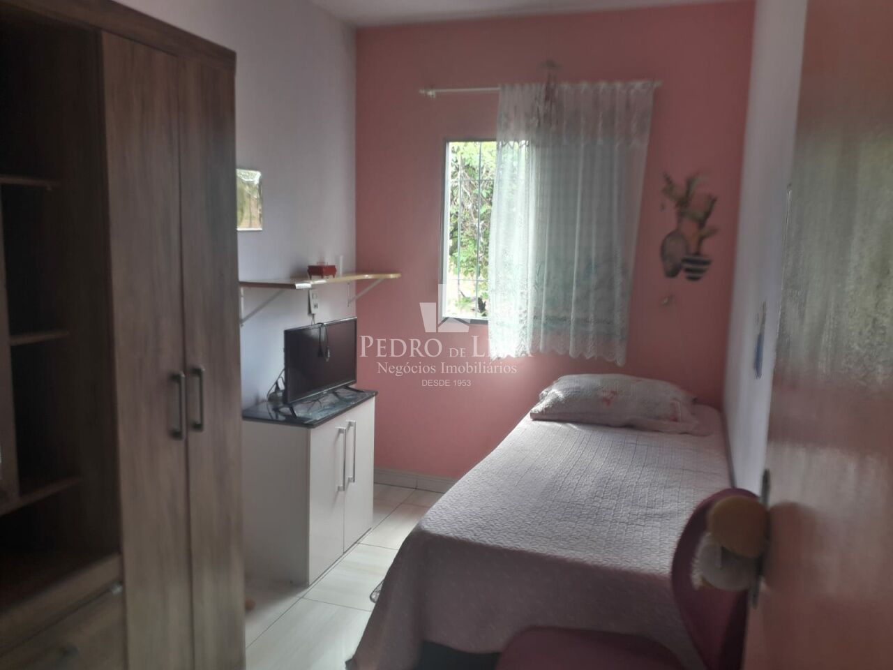 Casa  terrea  com  corredor lateral e quintal na Vila Curuça