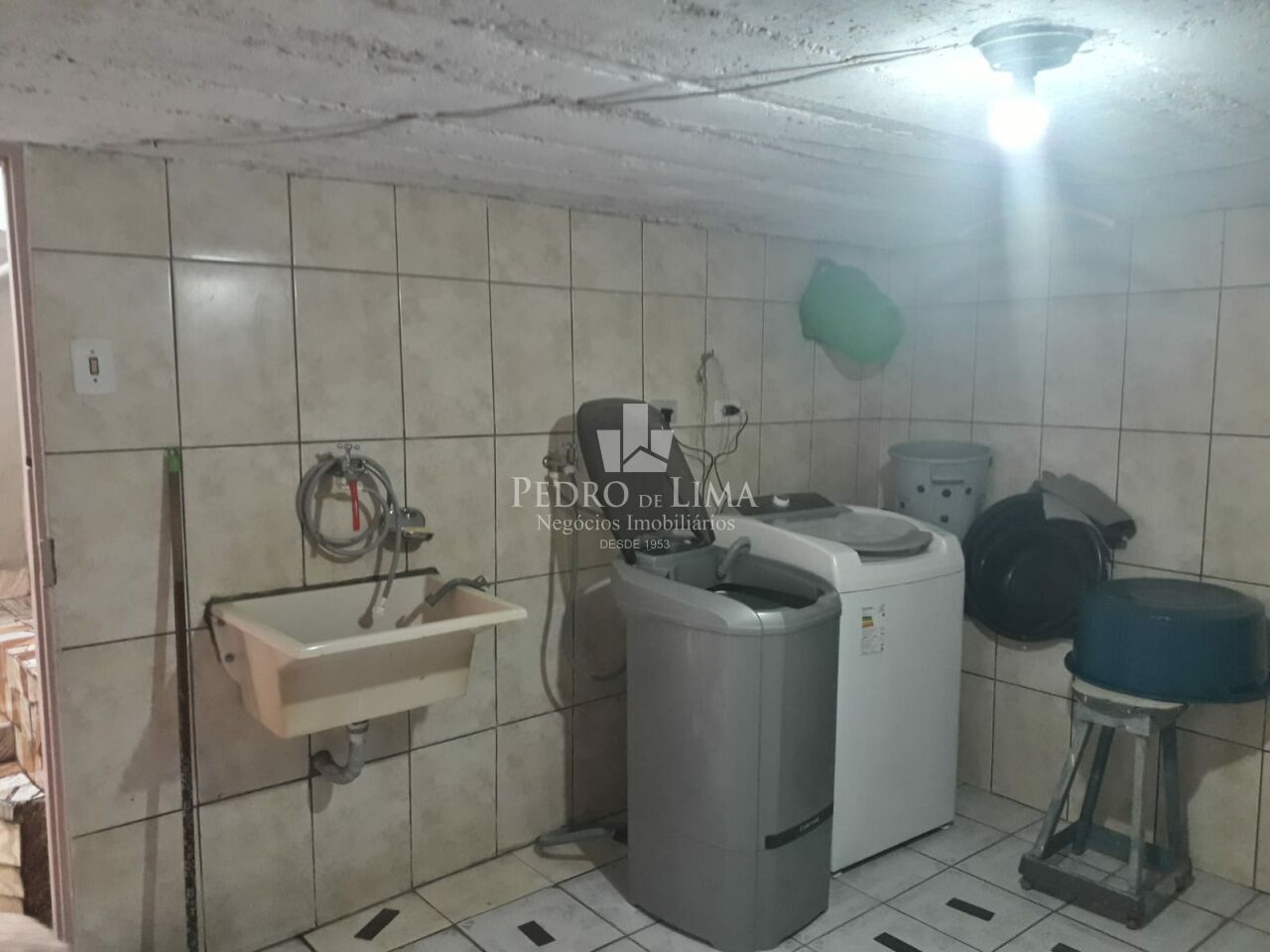 Casa  terrea  com  corredor lateral e quintal na Vila Curuça