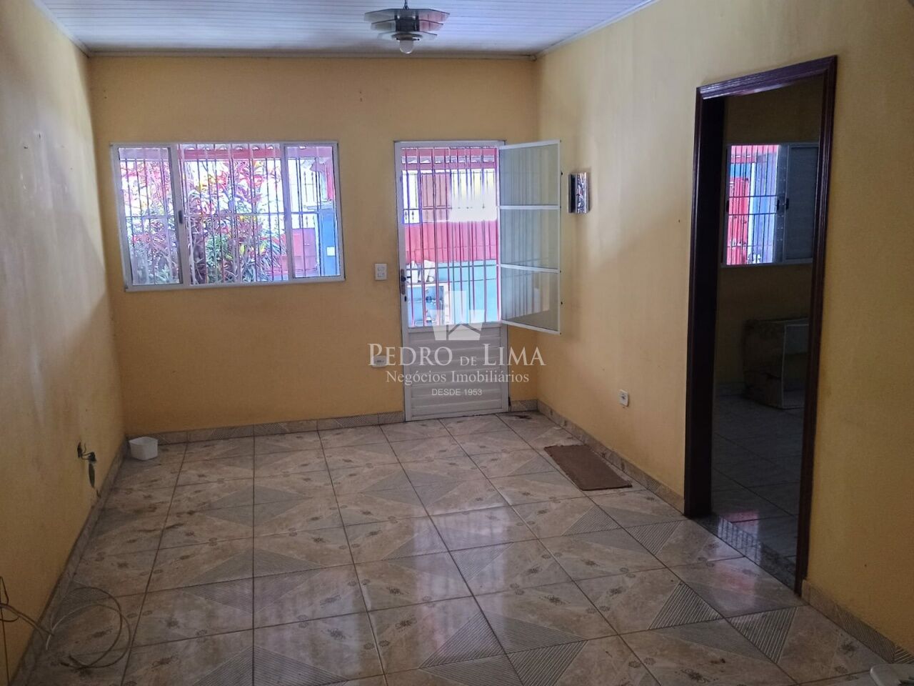 imagem do imovel Casa terrea com 3 dormitorios, sendo 1 suite e 3 vagas de garagem no Jardim Camargo Novo  ref: PE42581