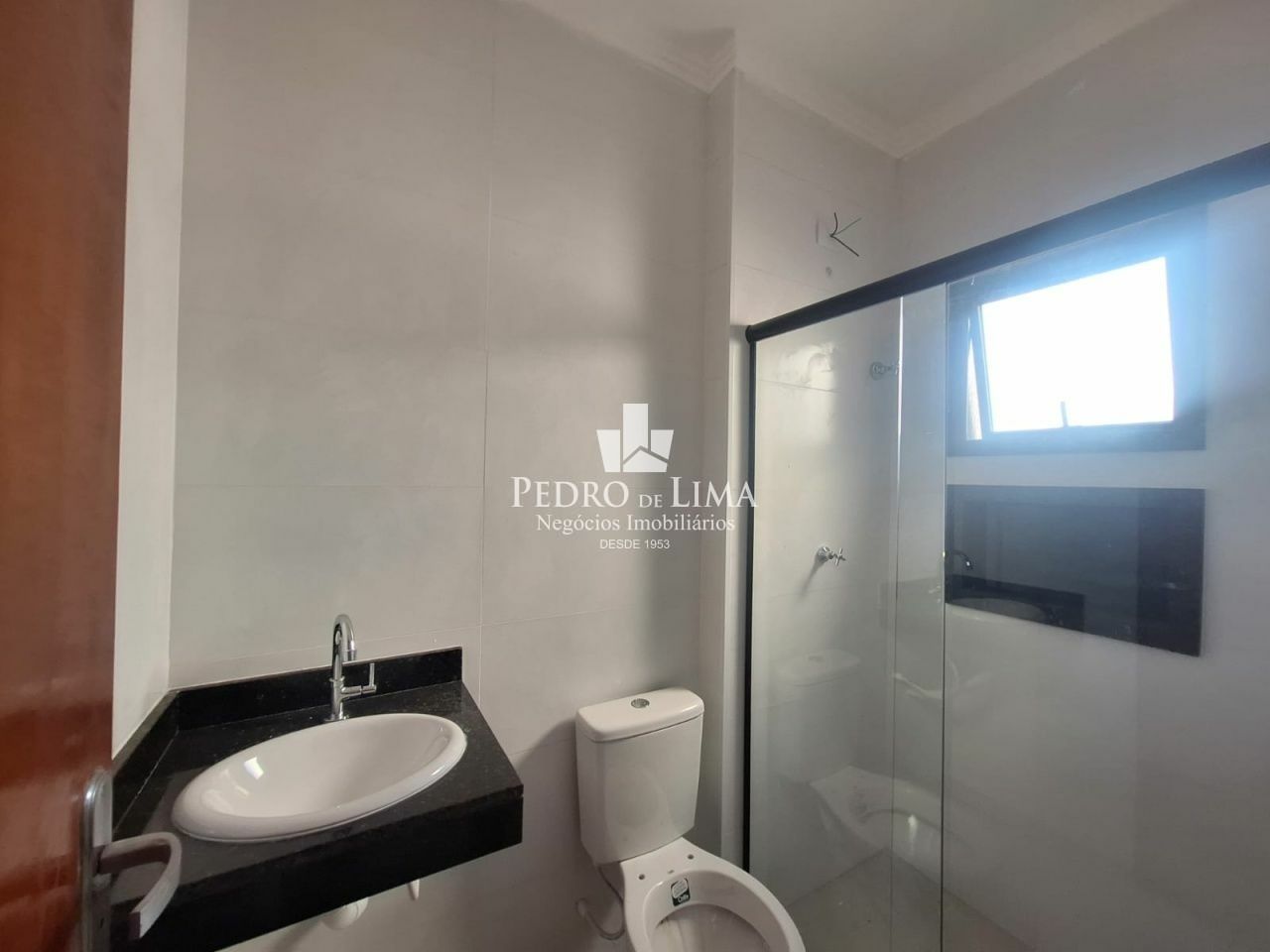 Sobrado novo em condominio na Vila Ré