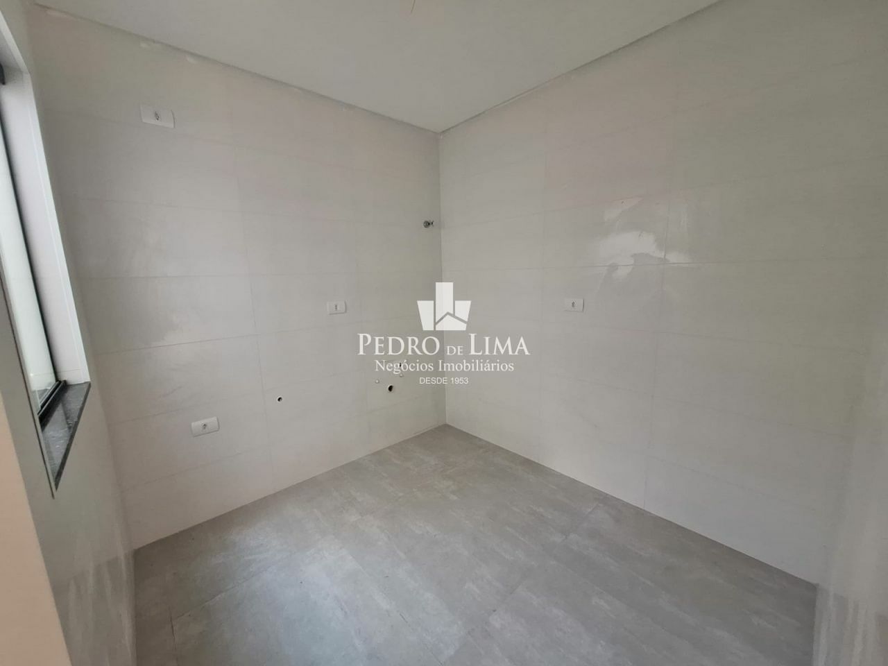Sobrado novo em condominio na Vila Ré
