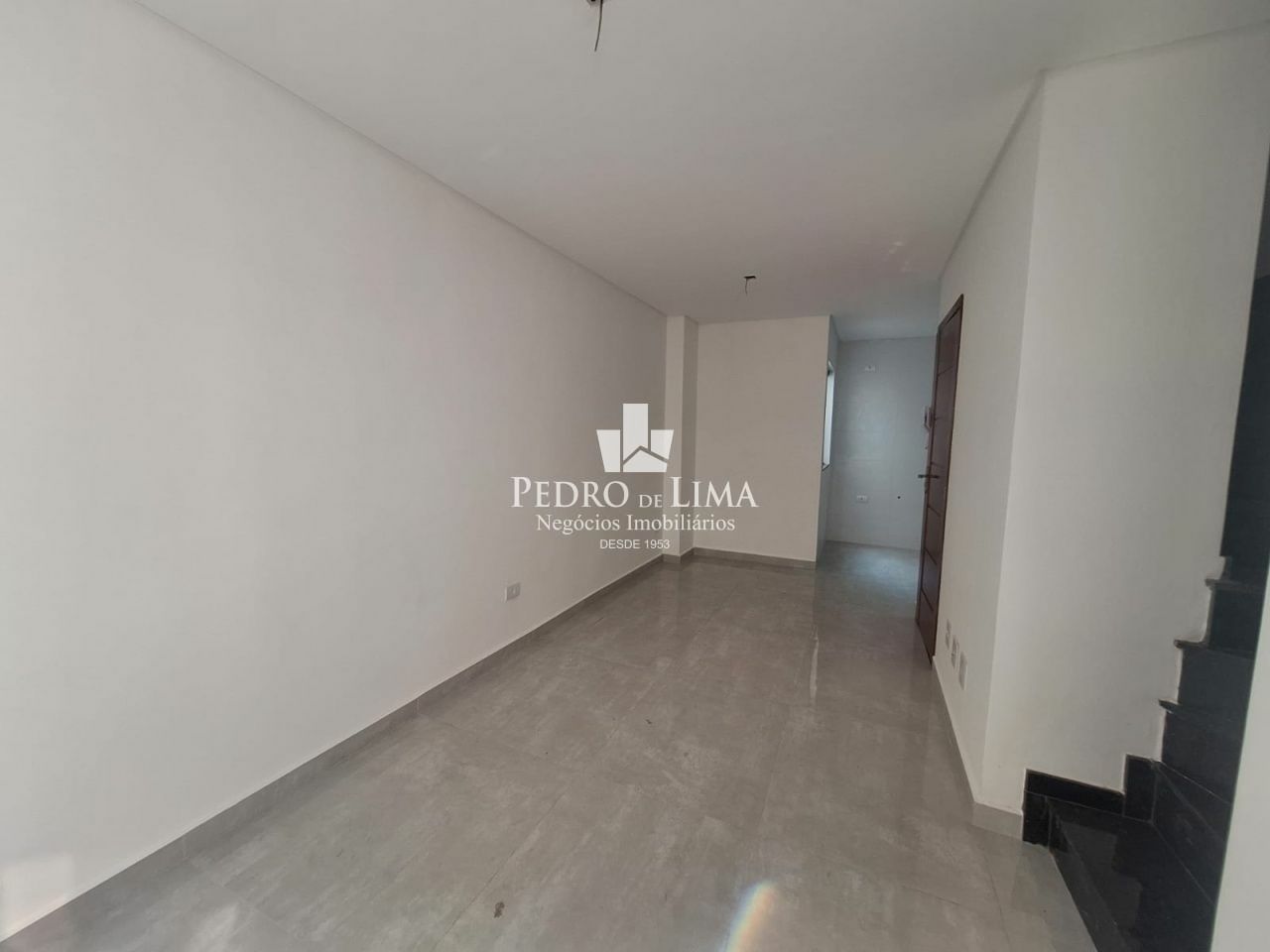 Sobrado novo em condominio na Vila Ré