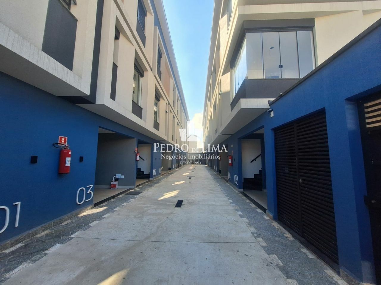 Sobrado novo em condominio na Vila Ré