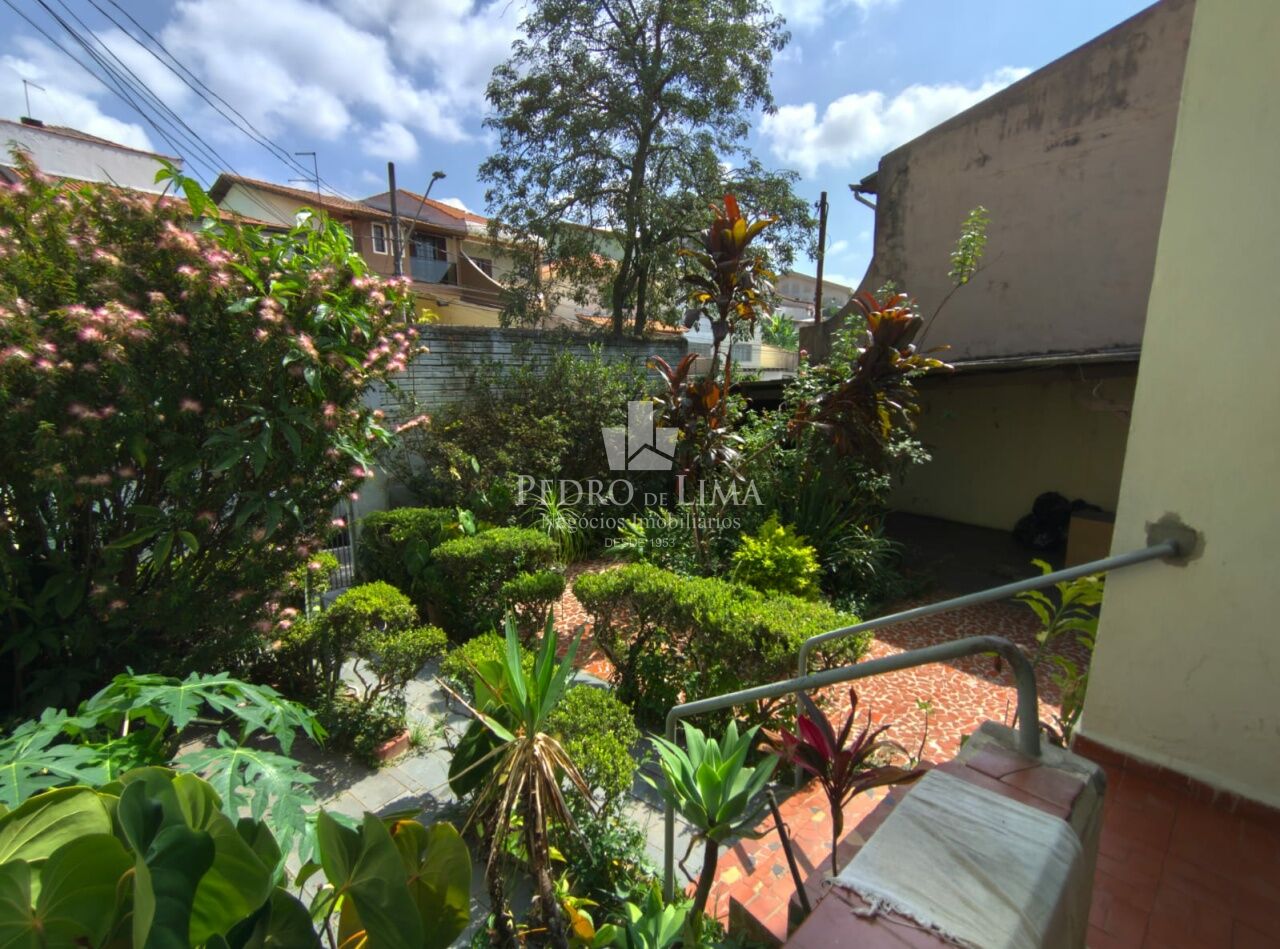 Casa terrea  na frente  e um sobrado nos fundos   na região  do, jd. Brasilia - Cidade Lider 