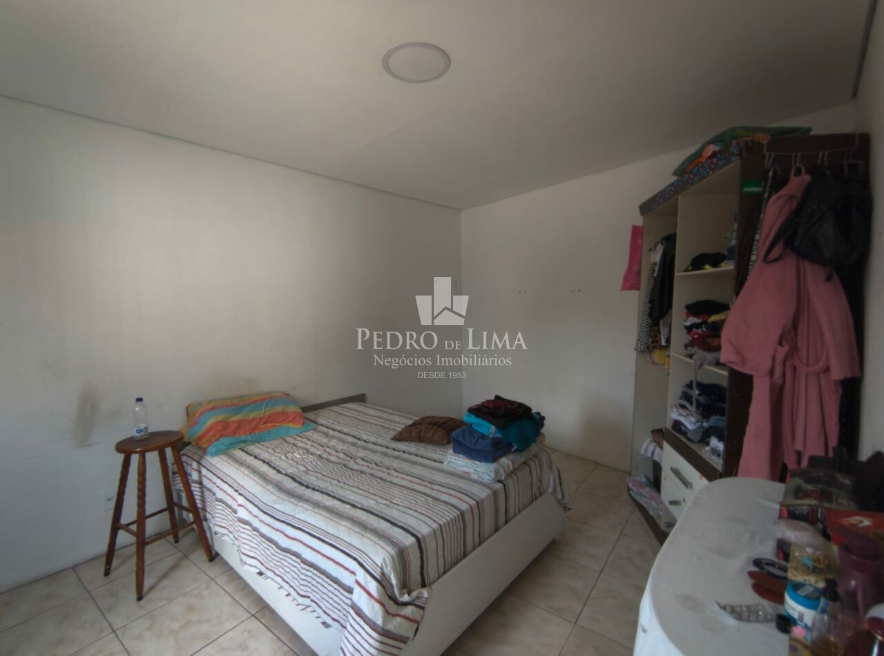 Casa terrea  na frente  e um sobrado nos fundos   na região  do, jd. Brasilia - Cidade Lider 