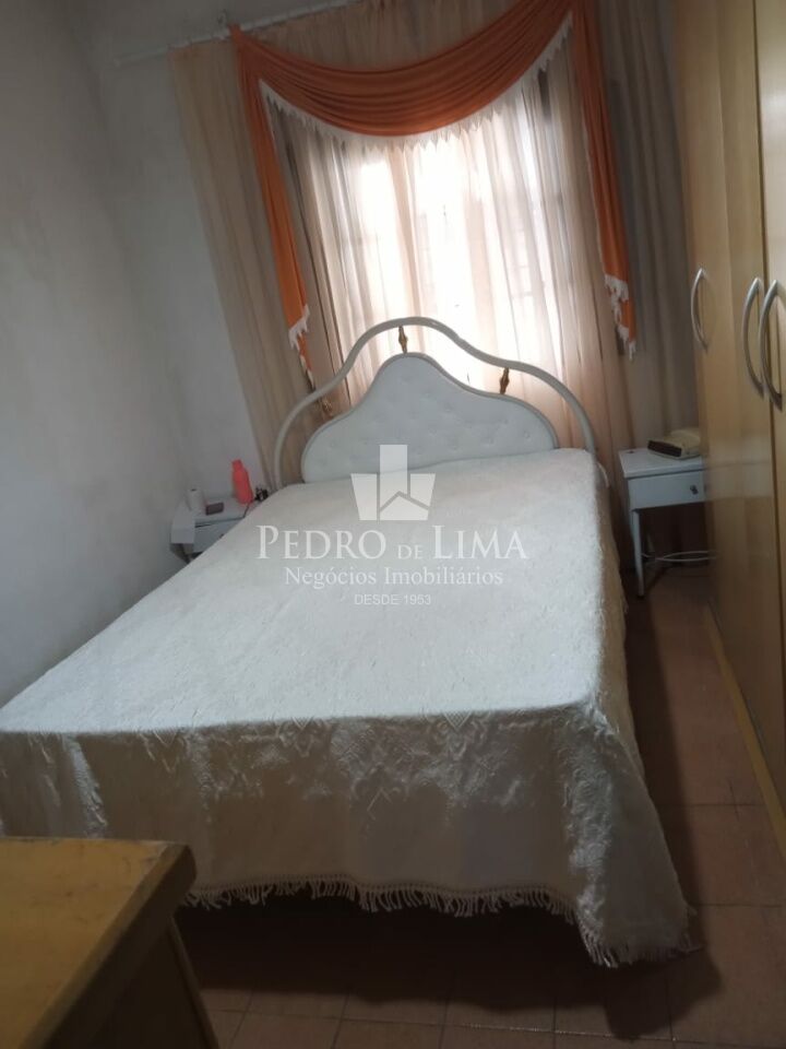 Casa Terrea com 2 dormitorios, 2 vagas e Edicula nos fundos na Vila Jacui