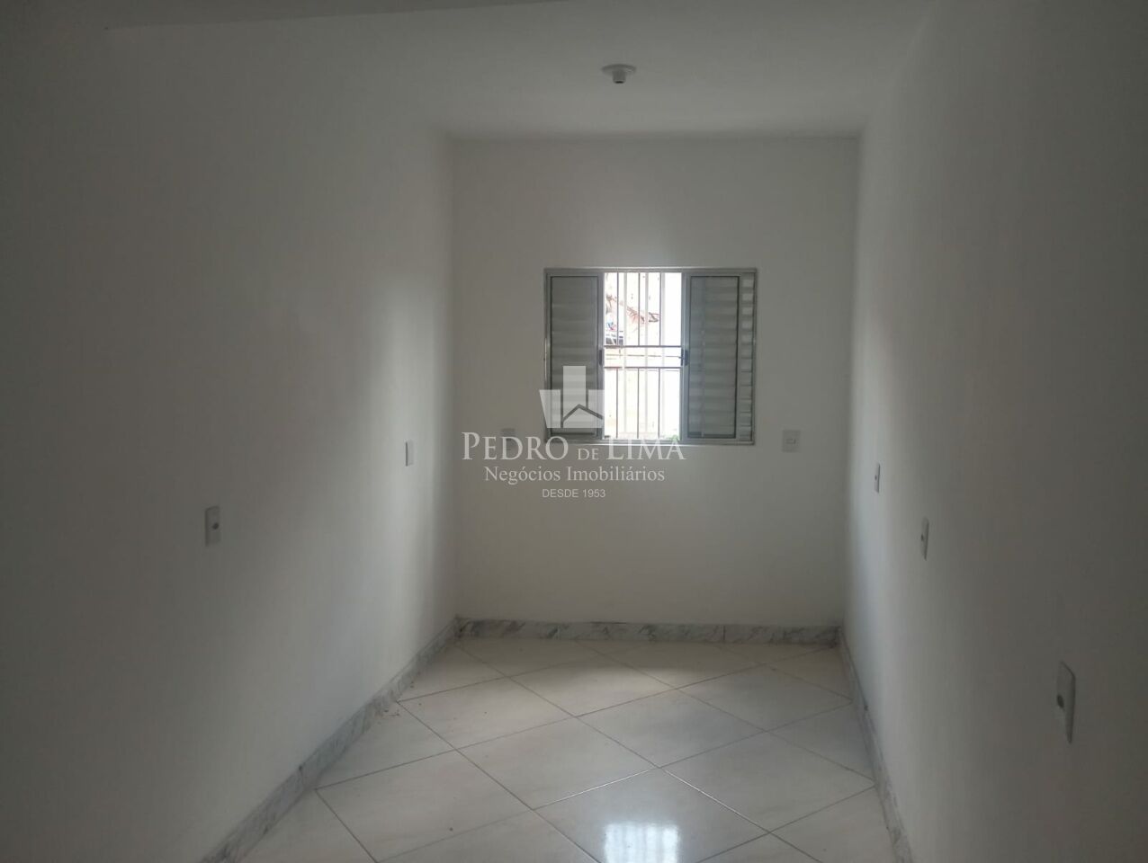 imagem do imovel Casa assobradada 2 dormitórios sem vaga na região Jd Lapena  ref: PE42671