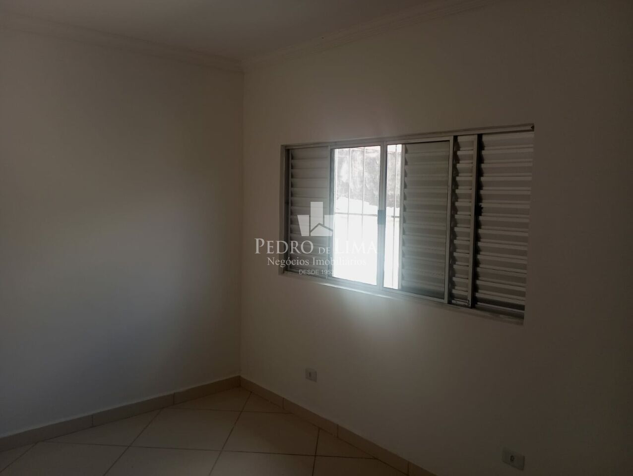 imagem do imovel Casa assobradada 1 dormitório sem vaga na região Jd Lapena  ref: PE42673