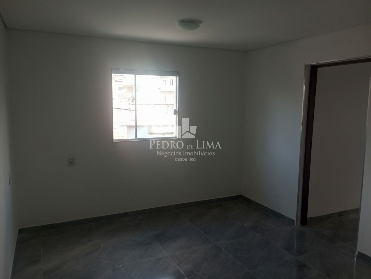 Casa 1 dormitório sem vaga, na região Jd Lapena