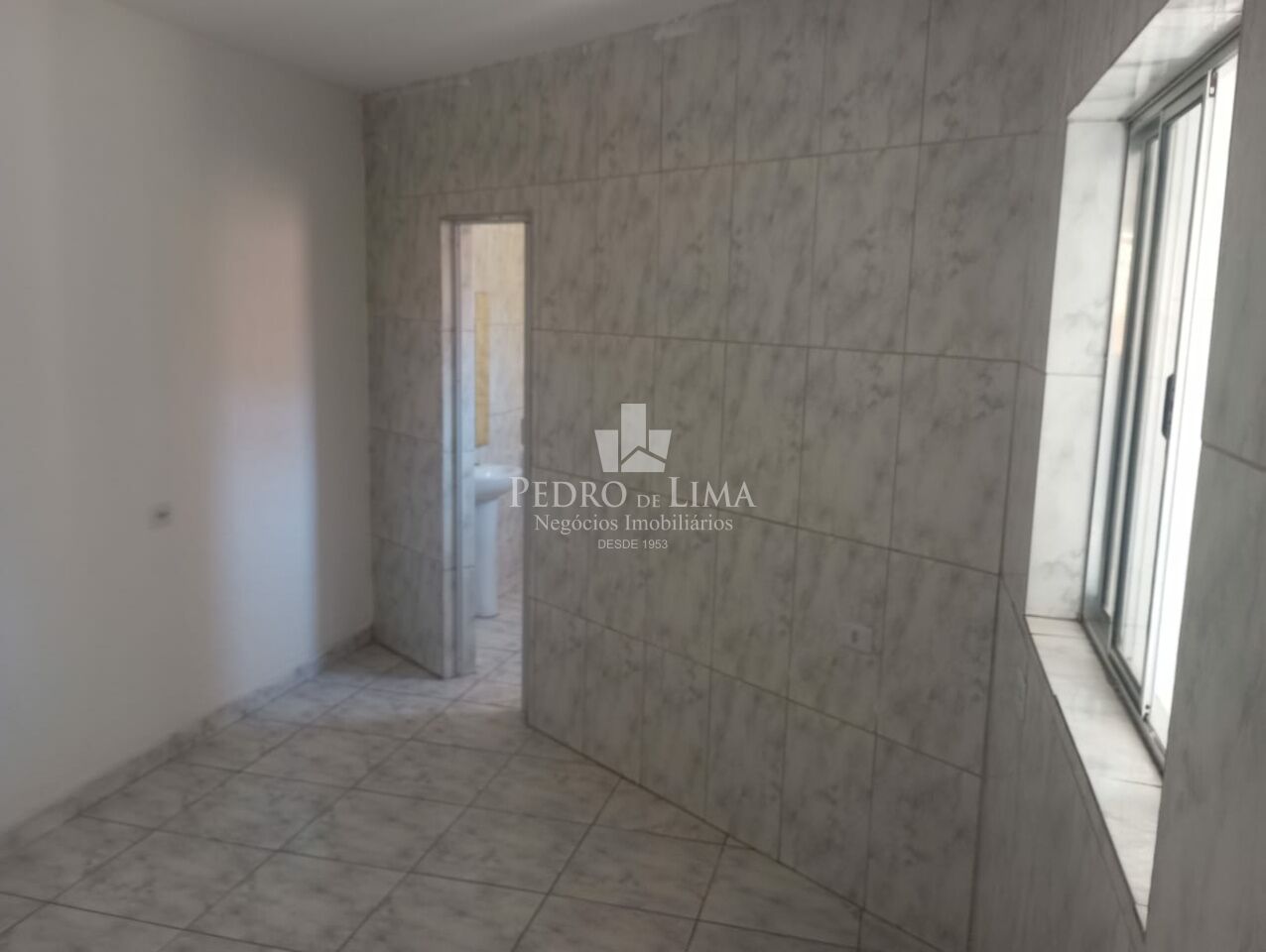imagem do imovel Ótima Casa Térrea com ! dormitório, sem vaga de garagem na Vila Nair próximo a Av Assis Ribeiro ref: PE42680