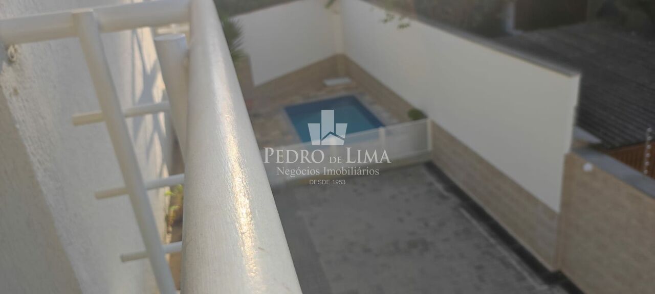 Sobrado Vila Prudente  com 110 m² de área - 2 suítes com 2 vagas de garagem