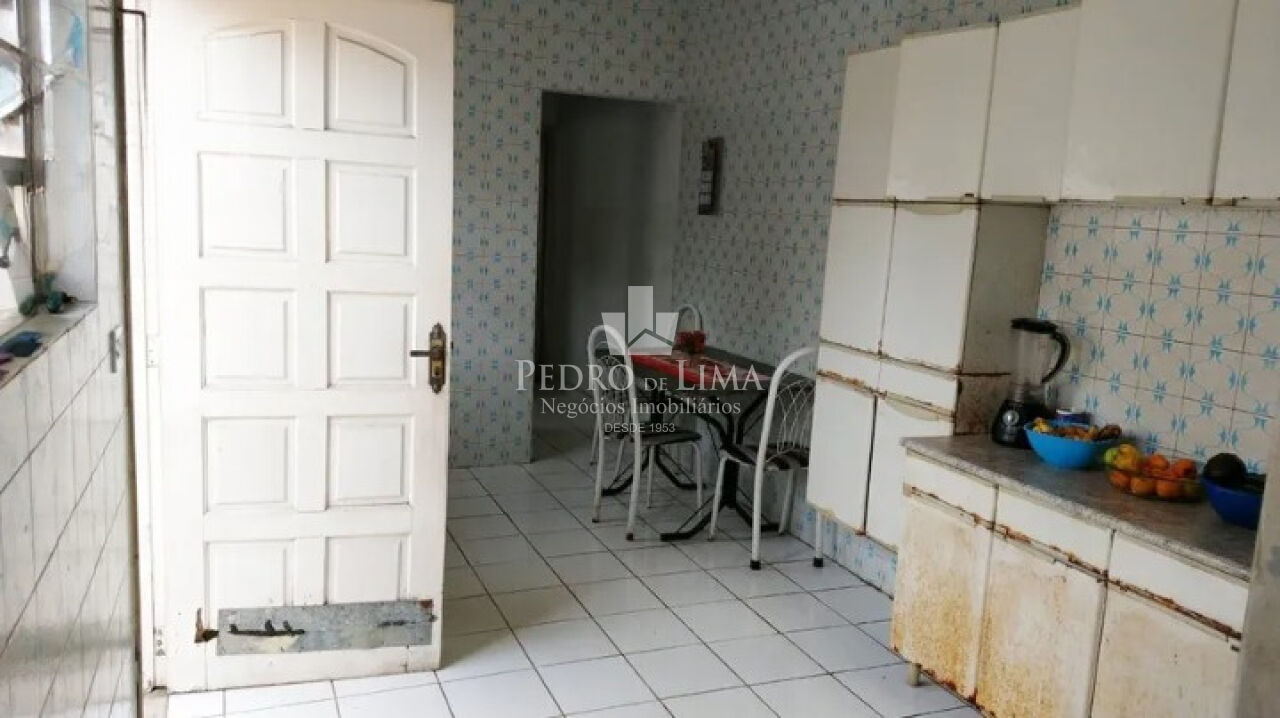 imagem do imovel Casa Assobradada com corredor  lateral e quintal no Ermelino Matarazzo ref: PE42696