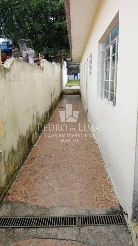 Casa Assobradada com corredor lateral e quintal no Ermelino Matarazzo
