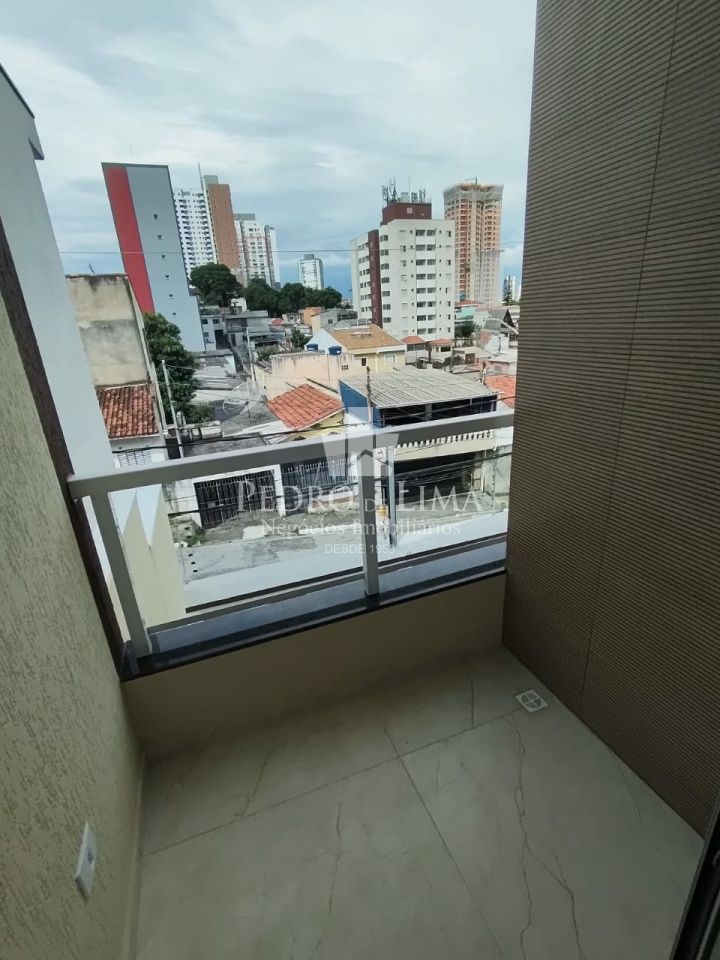 Sobrado frontal com 3 quartos e 1 suíte com 2 vagas na Penha