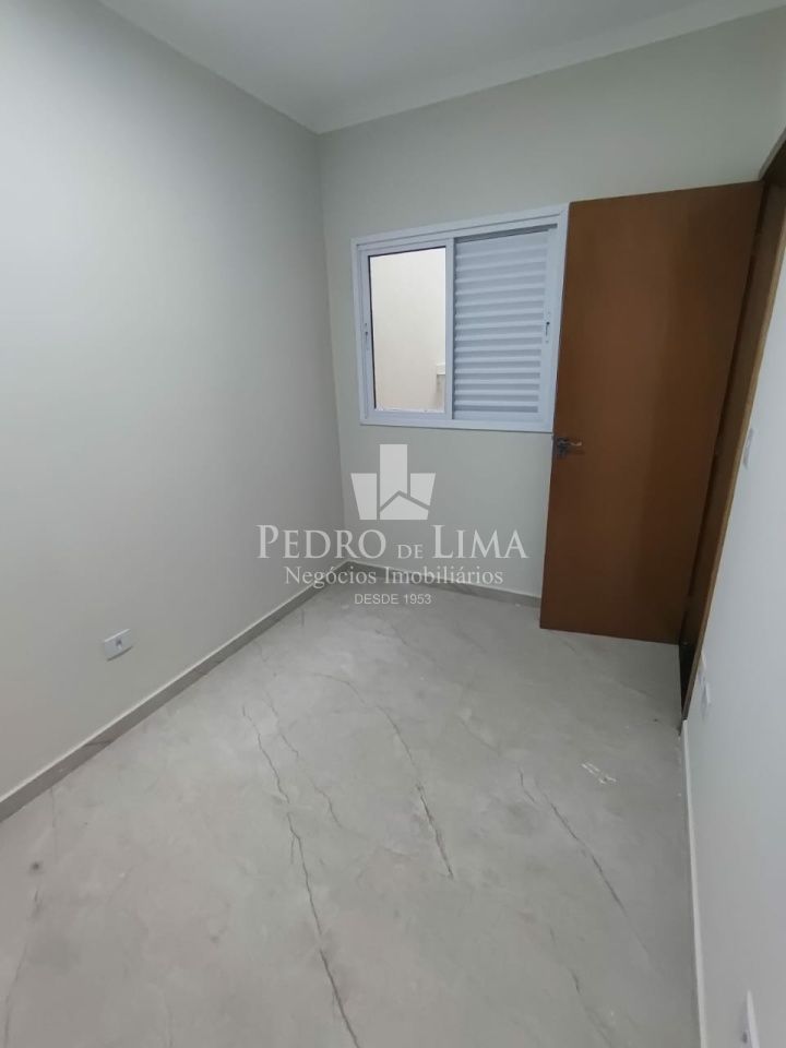 Sobrado frontal com 3 quartos e 1 suíte com 2 vagas na Penha