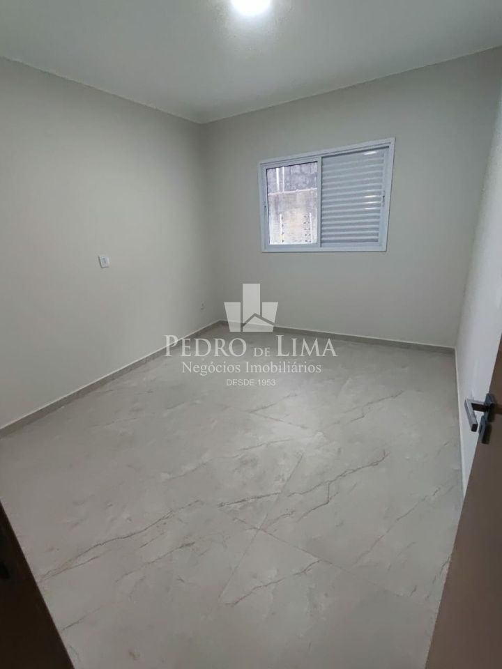 Sobrado frontal com 3 quartos e 1 suíte com 2 vagas na Penha