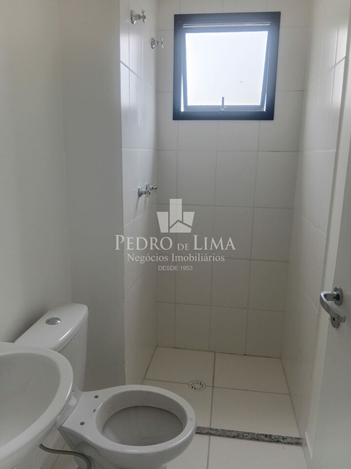 Apartamento com 3 dormitorios sendo uma suite 2 vagas de garagem na Penha