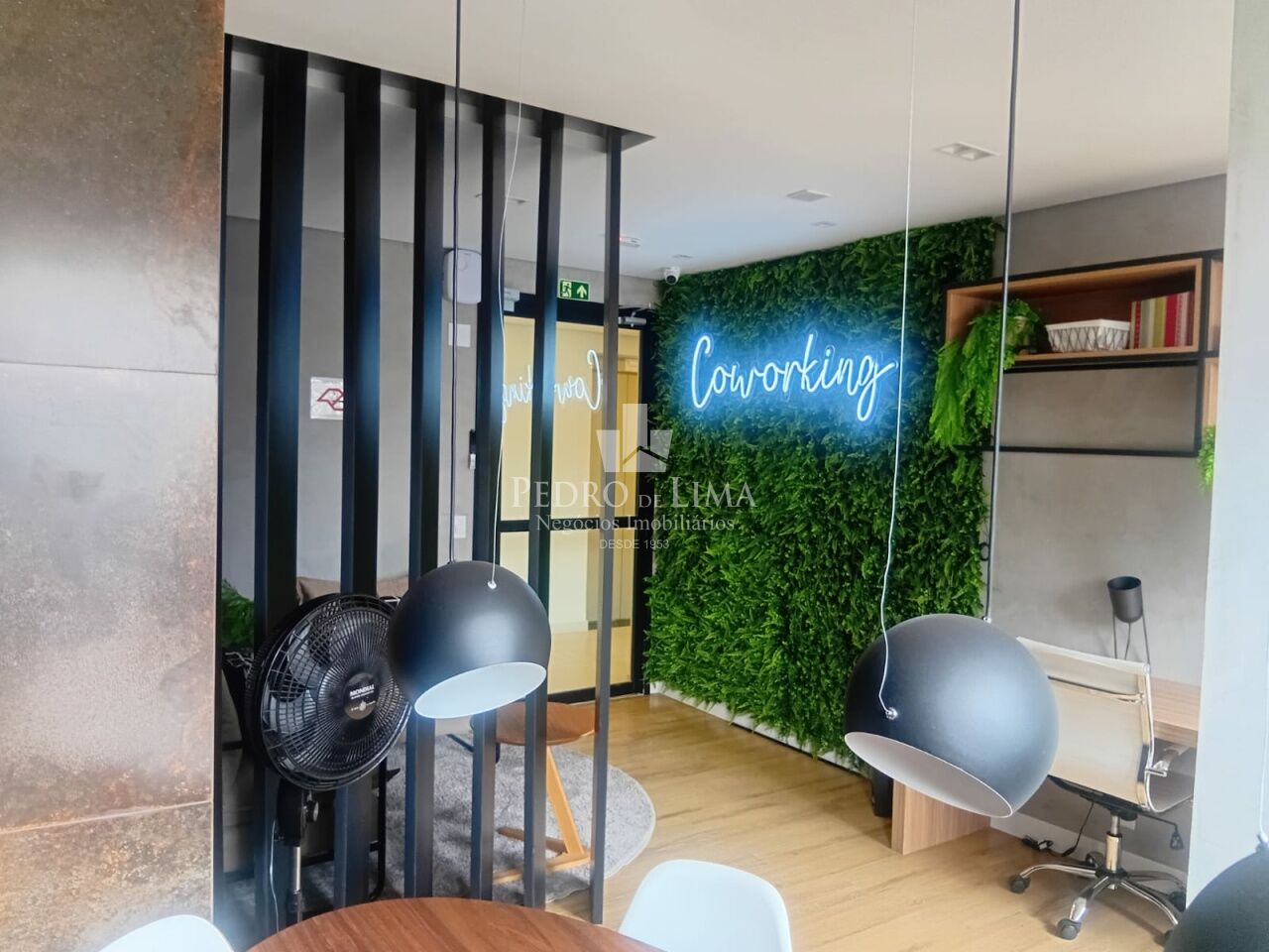 Apartamento com 3 dormitorios sendo uma suite 2 vagas de garagem na Penha