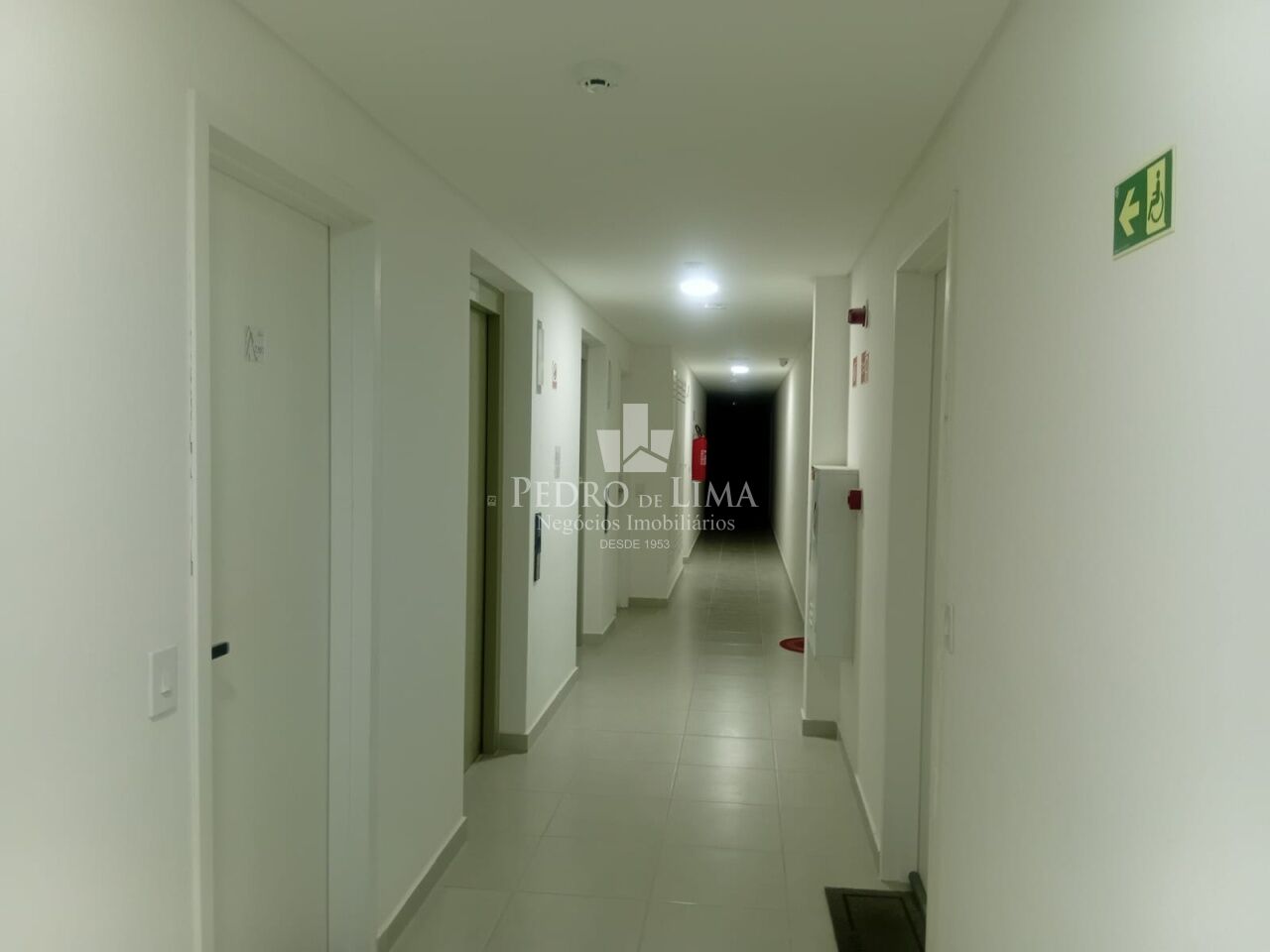 Apartamento com 3 dormitorios sendo uma suite 2 vagas de garagem na Penha