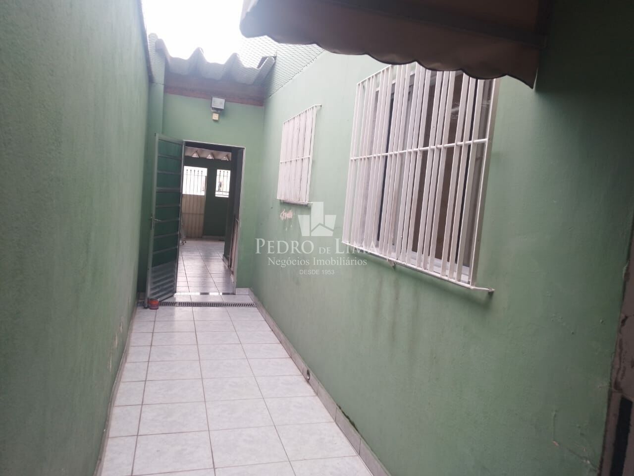 Sobrado Frontal com 2 quartos no Cangaíba