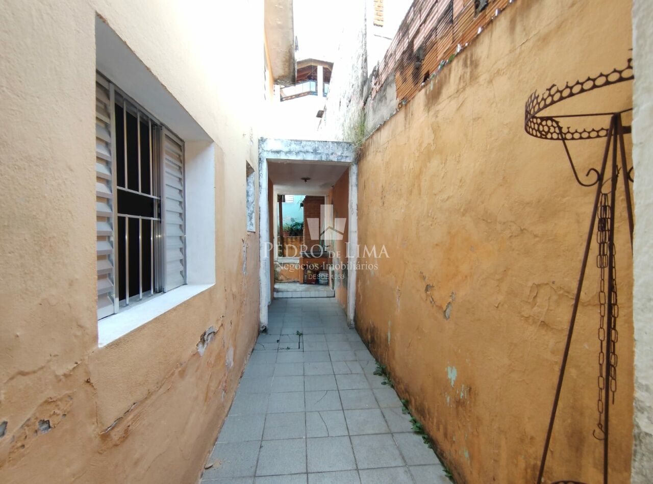 Sobrado frontal na região do Cangaíba