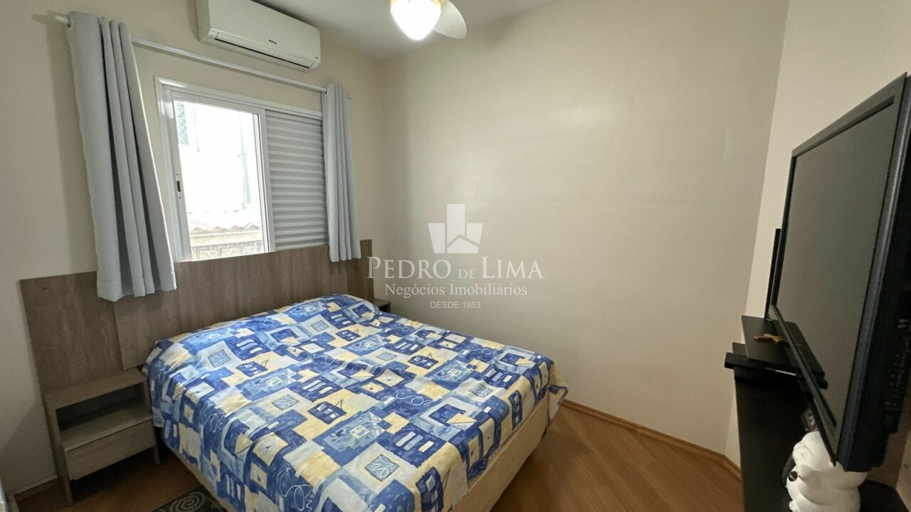 Sobrado de Condomínio á venda na Penha, 164 m² três quartos sendo 1 suíte e 4 vagas de garagem 