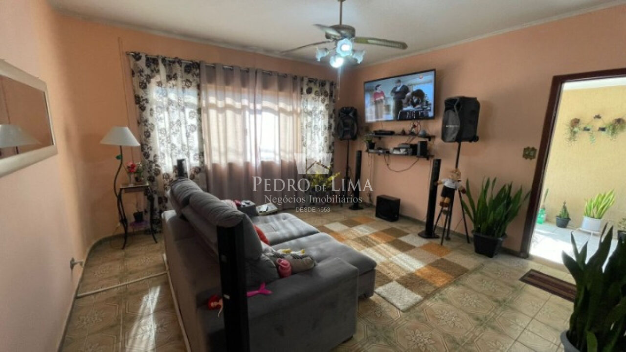 imagem do imovel Casa térrea 2 quartos, sendo 1 suíte, 3 vagas, na Penha. ref: PE42914