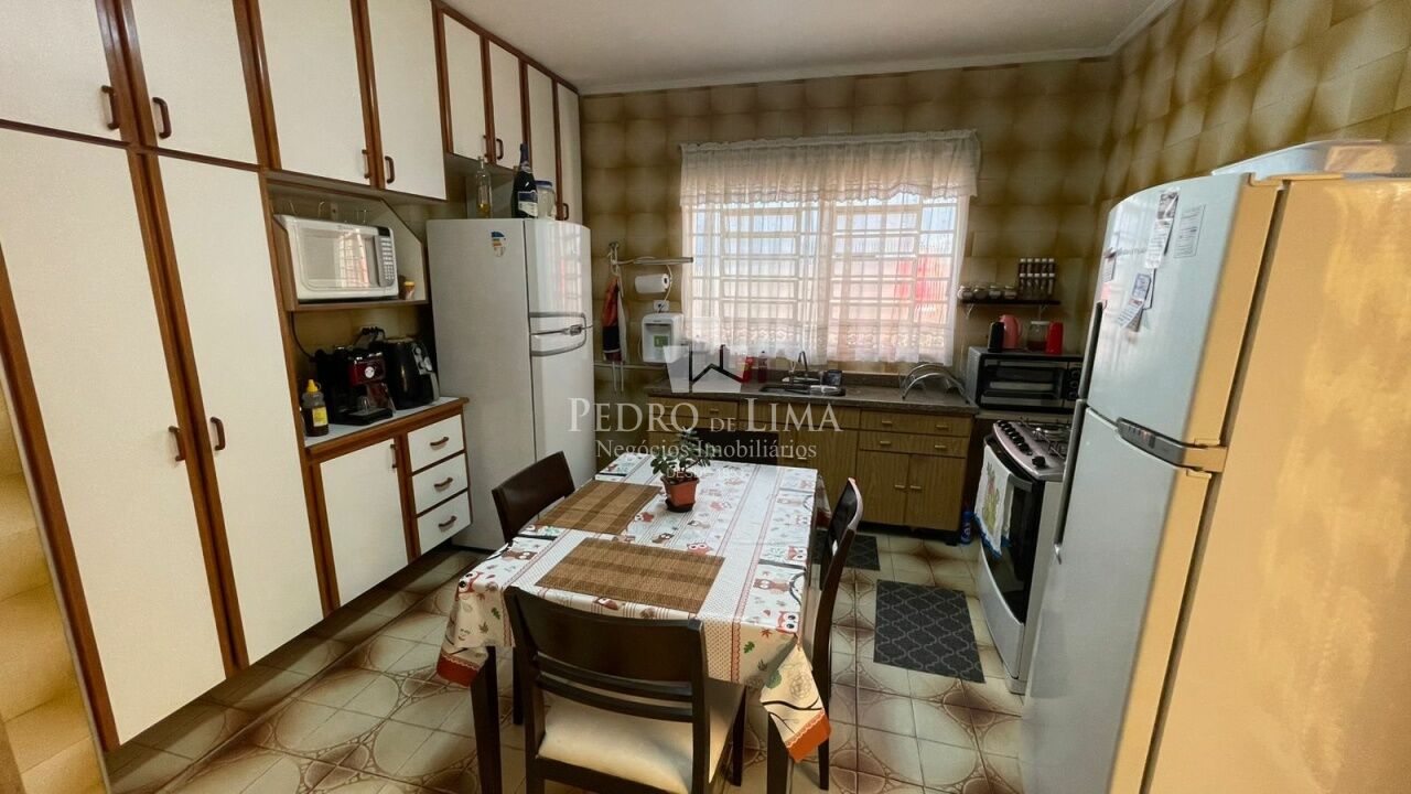 imagem do imovel Casa térrea 2 quartos, sendo 1 suíte, 3 vagas, na Penha. ref: PE42914