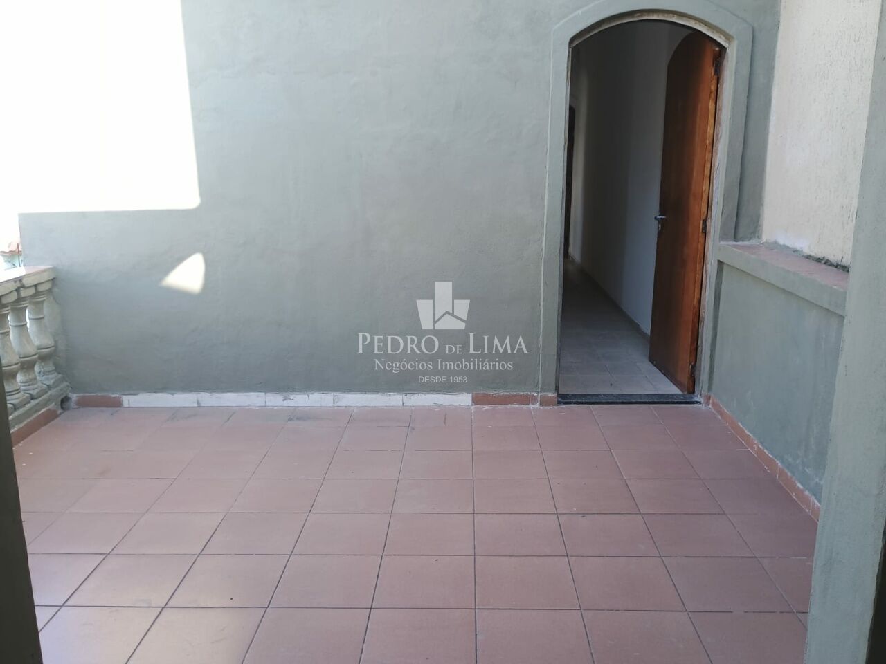 Sobrado com 2 quartos sendo 1 suite e 2 vagas no Cangaíba