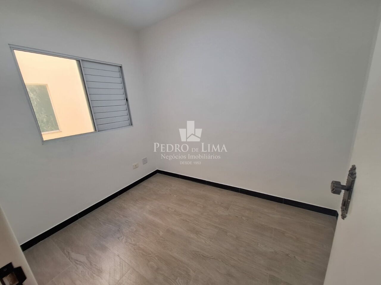 Sobrado no Patriarca com 3 suítes e 6 vagas na Vila Matilde