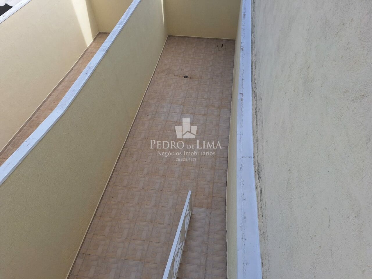 Sobrado no Patriarca com 3 suítes e 6 vagas na Vila Matilde