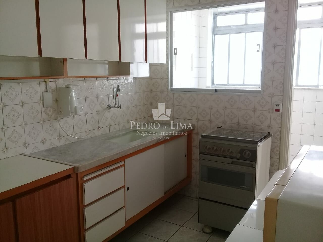 Apartamento próximo a Av. Presidente Wilson em São Vicente