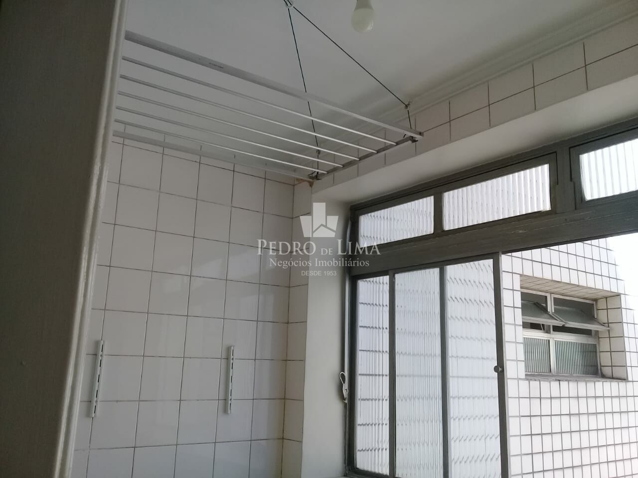 Apartamento próximo a Av. Presidente Wilson em São Vicente