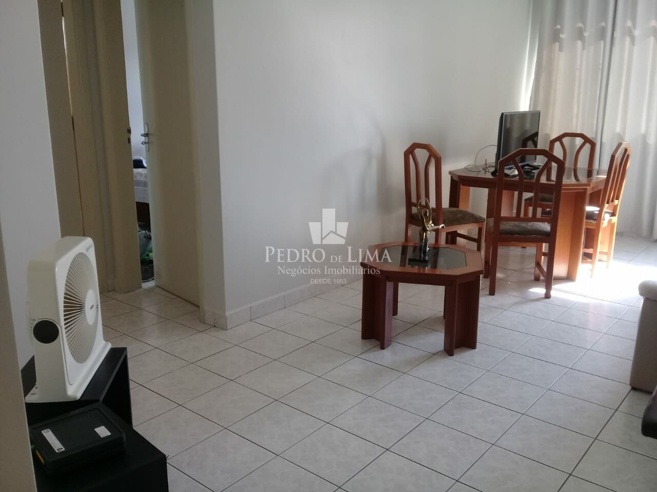 Apartamento próximo a Av. Presidente Wilson em São Vicente