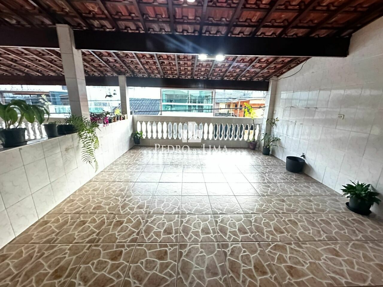 Sobrado de 3 dormitórios com 2 banheiros e 2 vagas na Vila Jacui