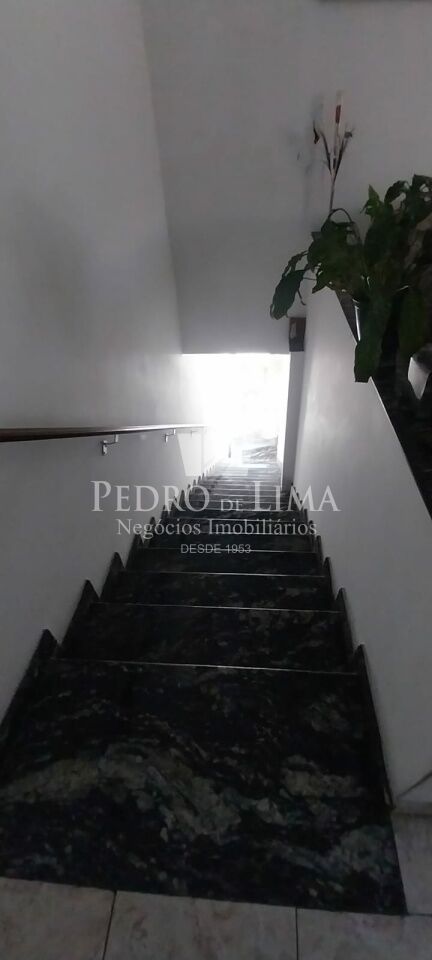 Casa Assobradada 162m², 3 quartos, 1 vaga coberta na Ponte Rasa.