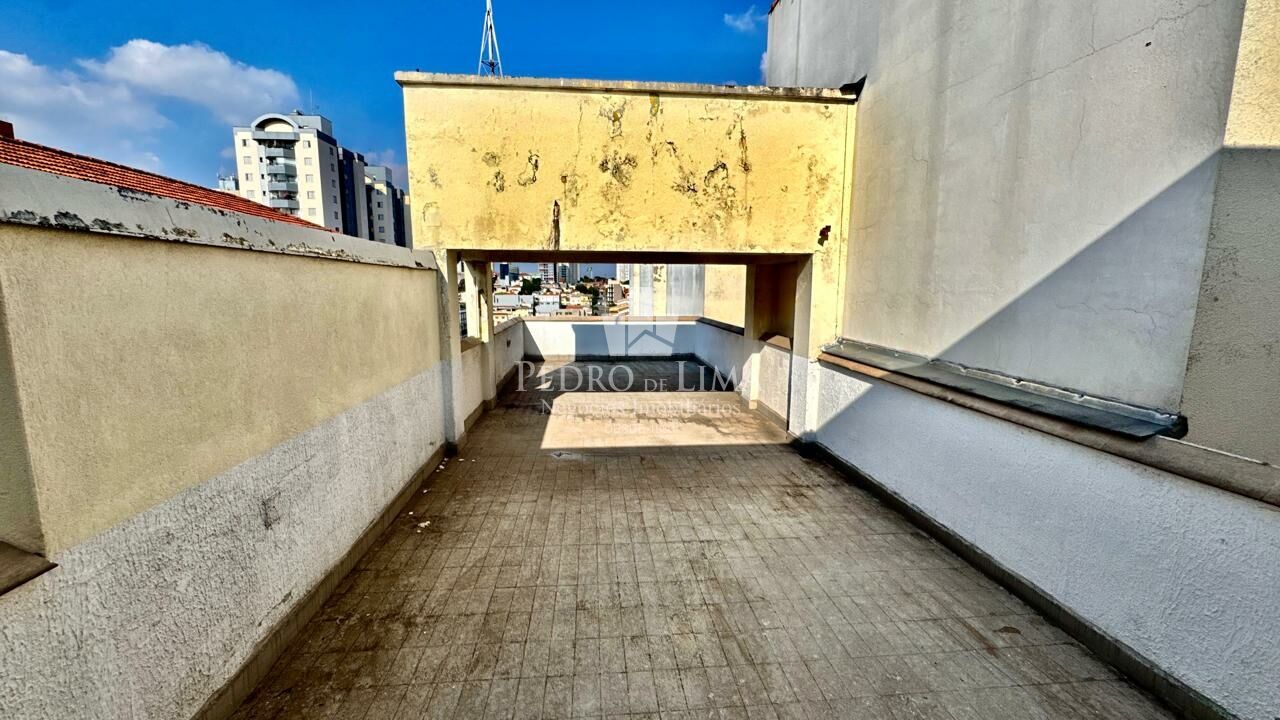 Prédio Comercial na Penha com 498 metros de área útil.