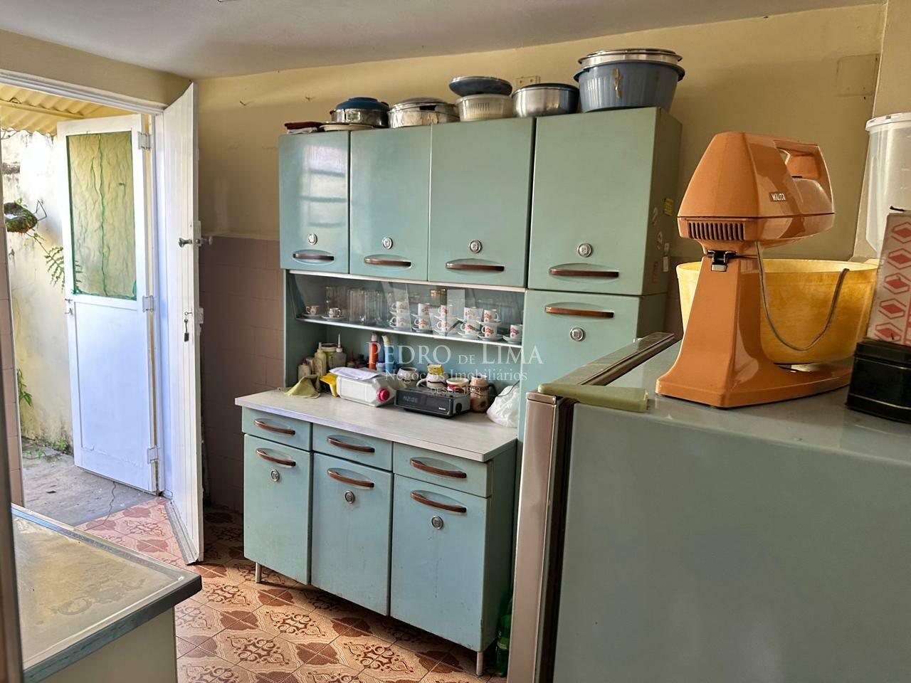 Casa  terrea     condução  na  porta no Cangaíba