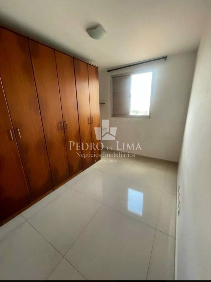 Apartamento de 2 Dormitórios, sala, cozinha e 1 vaga na Vila Curuça