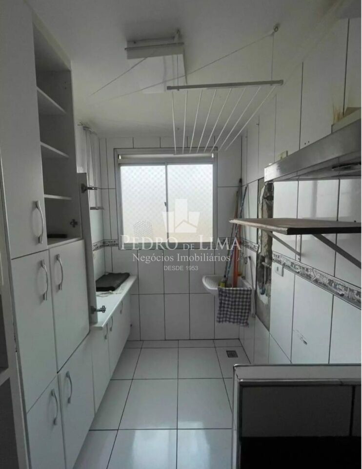 Apartamento de 2 Dormitórios, sala, cozinha e 1 vaga na Vila Curuça