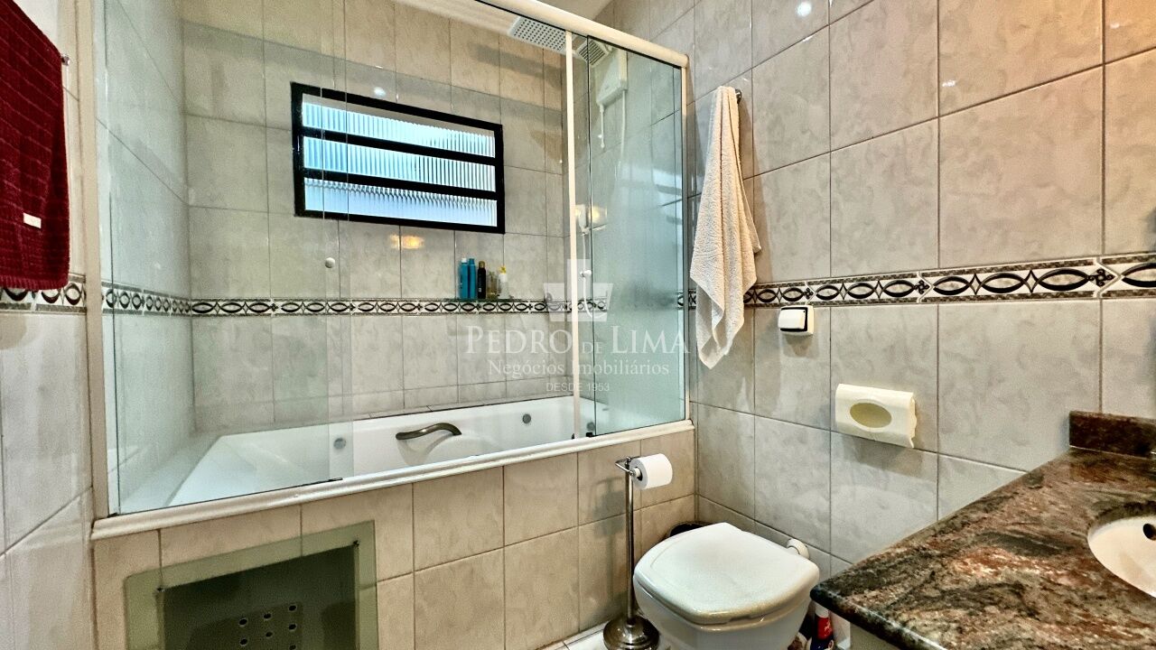 Sobrado frontal 3 Quartos, 1 Suite e 3 Vagas/ Penha