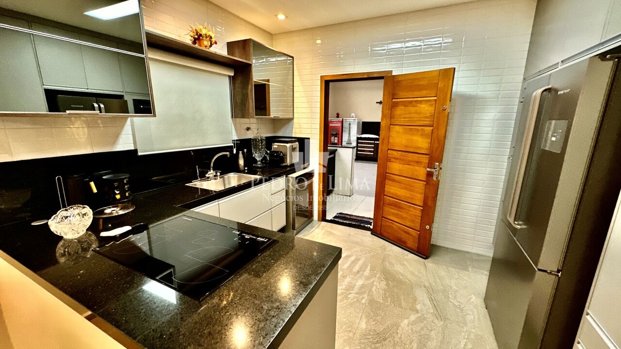 Sobrado frontal 3 Quartos, 1 Suite e 3 Vagas/ Penha