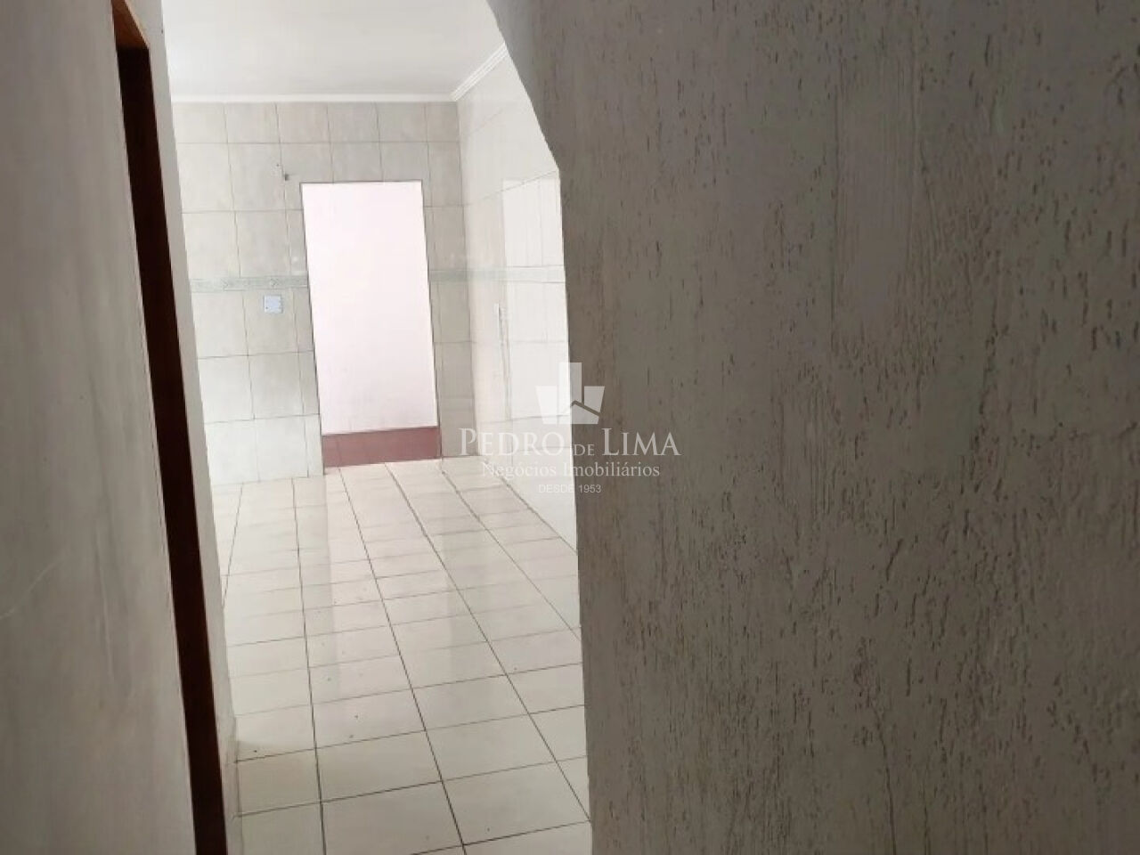 imagem do imovel Sobrado  frontal 3 dormitórios  vaga coberta em São Miguel. ref: PE43173